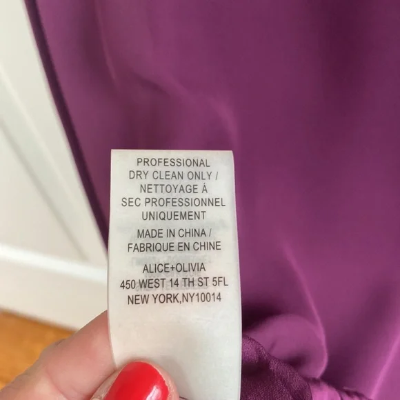 Alice and Olivia flowy top plum Butterfly sleeve  “Noelle shirt” - Picture 4 of 8